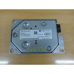 Mercedes-Benz Harman Becker Amplifier Module A2118705189 OEM 12V